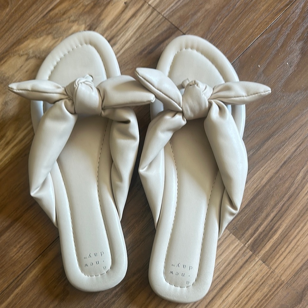 a new day Cream Sandals with Elegant Design